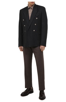 Мужское шерстяное поло TOM FORD бежевого цвета по цене 71650 руб., арт. BYM94/TFK132 | Фото 2 Мужское шерстяное поло TOM FORD бежевого цвета, арт. BYM94/TFK132 | Фото 2 (Длина (для топов): Стандартные; Материал внешний: Шерсть; Стили: Кэжуэл; Рукава: Длинные; Кросс-КТ: Трикотаж; Застежка: Пуговицы)