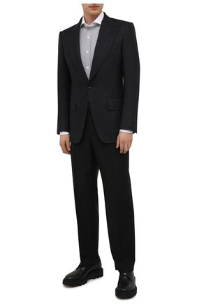 Мужской шерстяной пиджак TOM FORD темно-синего цвета по цене 297500 руб., арт. 211R56/15ME40 | Фото 2 Мужской шерстяной пиджак TOM FORD темно-синего цвета, арт. 211R56/15ME40 | Фото 2 (Рукава: Длинные; Длина (для топов): Стандартные; Материал подклада: Купро, Шелк; Материал внешний: Шерсть; Случай: Коктейльный; Стили: Классический; 1-2-бортные: Однобортные; Пиджаки М: Приталенный)