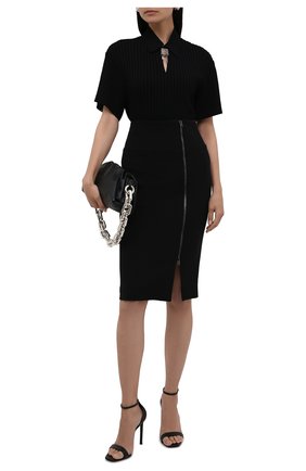 Женская шерстяная юбка TOM FORD черного цвета по цене 95950 руб., арт. GC5598-FAX431 | Фото 2 Женская шерстяная юбка TOM FORD черного цвета, арт. GC5598-FAX431 | Фото 2 (Материал внешний: Шерсть; Длина Ж (юбки, платья, шорты): До колена; Стили: Кэжуэл; Материал подклада: Шелк; Женское Кросс-КТ: Юбка-одежда, Юбка-карандаш)