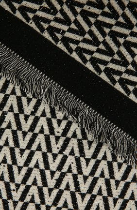 Женский шерстяной шарф VALENTINO черно-белого цвета по цене 36800 руб., арт. WW2ER027/CIC | Фото 2 Женский шерстяной шарф VALENTINO черно-белого цвета, арт. WW2ER027/CIC | Фото 2