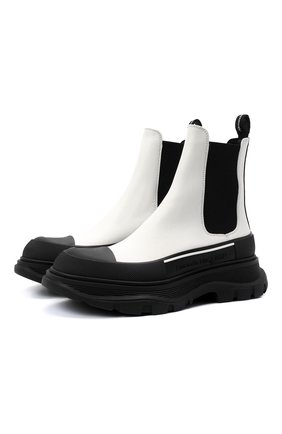 Женские кожаные ботинки tread slick ALEXANDER MCQUEEN черно-белого цвета по цене 63800 руб., арт. 635714/WHZ64 | Фото 1 Женские кожаные ботинки tread slick ALEXANDER MCQUEEN черно-белого цвета, арт. 635714/WHZ64 | Фото 1