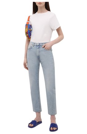 Женские кожаные шлепанцы VERSACE фиолетового цвета по цене 37500 руб., арт. DST640C/DV46G | Фото 2 Женские кожаные шлепанцы VERSACE фиолетового цвета, арт. DST640C/DV46G | Фото 2