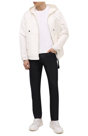 Мужские джинсы GIORGIO ARMANI темно-синего цвета по цене 63400 руб., арт. 6KSJ25/SD1EZ | Фото 2 Мужские джинсы GIORGIO ARMANI темно-синего цвета, арт. 6KSJ25/SD1EZ | Фото 2 (Длина (брюки, джинсы): Стандартные; Материал внешний: Хлопок; Силуэт М (брюки): Прямые; Стили: Кэжуэл)