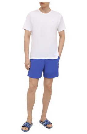 Мужские резиновые шлепанцы VERSACE синего цвета по цене 42450 руб., арт. DSU6516/1A00876 | Фото 2 Мужские резиновые шлепанцы VERSACE синего цвета, арт. DSU6516/1A00876 | Фото 2 (Материал внешний: Резина; Длина стельки: 29,4, 28,1, 28,9)