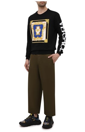 Мужские комбинированные кроссовки trigreca VERSACE разноцветного цвета по цене 89950 руб., арт. DSU8094/1A00838 | Фото 2 Мужские комбинированные кроссовки trigreca VERSACE разноцветного цвета, арт. DSU8094/1A00838 | Фото 2 (Материал внутренний: Текстиль; Материал внешний: Текстиль; Подошва: Массивная; Стили: Гранж; Материал утеплителя: Без утеплителя; Длина стельки: 29,4)