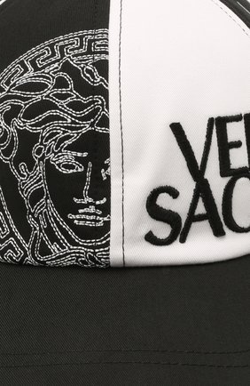 Мужской хлопковая бейсболка VERSACE черно-белого цвета по цене 43200 руб., арт. 1001590/1A01289 | Фото 3 Мужской хлопковая бейсболка VERSACE черно-белого цвета, арт. 1001590/1A01289 | Фото 3