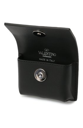 Кожаный чехол для airpods pro VALENTINO черного цвета по цене 34050 руб., арт. WY2P0S18/LVN | Фото 3 Кожаный чехол для airpods pro VALENTINO черного цвета, арт. WY2P0S18/LVN | Фото 3 (Материал: Натуральная кожа; Женское Кросс-КТ: Кожа AirPods)