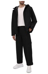 Мужские брюки PRADA черного цвета, арт. SPH55-1V94-F0002-201 | Фото 2 (Длина (брюки, джинсы): Стандартные; Случай: Повседневный; Материал внешний: Синтетический материал; Стили: Кэжуэл)