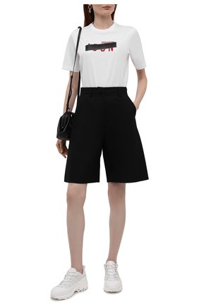 Женская хлопковая футболка DSQUARED2 белого цвета по цене 22950 руб., арт. S80GC0029/S23009 | Фото 2 Женская хлопковая футболка DSQUARED2 белого цвета, арт. S80GC0029/S23009 | Фото 2