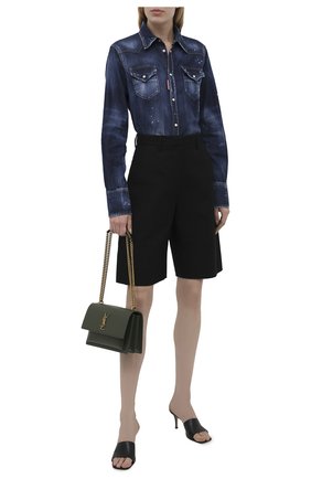 Женская джинсовая рубашка DSQUARED2 темно-синего цвета по цене 57000 руб., арт. S75DL0775/S30341 | Фото 2 Женская джинсовая рубашка DSQUARED2 темно-синего цвета, арт. S75DL0775/S30341 | Фото 2 (Рукава: Длинные; Материал внешний: Хлопок, Деним; Женское Кросс-КТ: Рубашка-одежда; Стили: Гранж; Кросс-КТ: Деним; Принт: С принтом; Длина (для топов): Удлиненные)