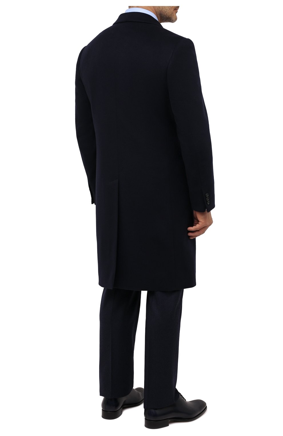 Мужской кашемировое пальто BRIONI темно-синего цвета, арт. R07N0L/09391 | Фото 4 (Материал внешний: Шерсть, Кашемир; Рукава: Длинные; Длина (верхняя одежда): До колена; Региональные ограничения белый список (Axapta Mercury): RU; Стили: Классический; Мужское Кросс-КТ: пальто-верхняя одежда; Материал подклада: Купро)