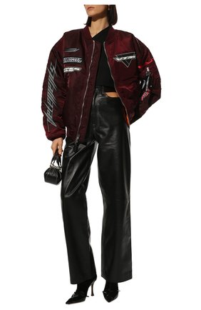 Женский утепленный бомбер VETEMENTS бордового цвета по цене 209500 руб., арт. UA52JA700R 1307/W | Фото 2 Женский утепленный бомбер VETEMENTS бордового цвета, арт. UA52JA700R 1307/W | Фото 2