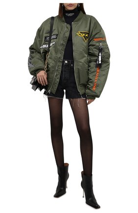 Женский утепленный бомбер VETEMENTS хаки цвета по цене 209500 руб., арт. UA52JA700G 1307/W | Фото 2 Женский утепленный бомбер VETEMENTS хаки цвета, арт. UA52JA700G 1307/W | Фото 2