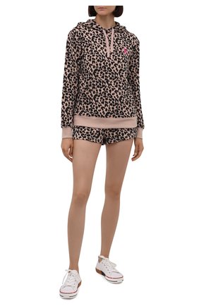 Женские шорты CALVIN KLEIN леопардового цвета по цене 4815 руб., арт. QS6668E | Фото 2 Женские шорты CALVIN KLEIN леопардового цвета, арт. QS6668E | Фото 2