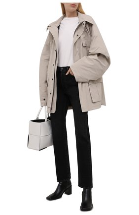 Женская парка BALENCIAGA бежевого цвета по цене 218000 руб., арт. 663016/TK031 | Фото 2 Женская парка BALENCIAGA бежевого цвета, арт. 663016/TK031 | Фото 2 (Материал внешний: Синтетический материал; Материал подклада: Синтетический материал; Рукава: Длинные; Кросс-КТ: Куртка; Стили: Спорт-шик; Длина (верхняя одежда): До середины бедра)