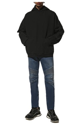 Мужские джинсы BALMAIN синего цвета по цене 87750 руб., арт. WH1MH005/031D | Фото 2 Мужские джинсы BALMAIN синего цвета, арт. WH1MH005/031D | Фото 2