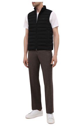 Мужской пуховый жилет EMPORIO ARMANI черного цвета по цене 19350 руб., арт. 8N1BQ1/1NLRZ | Фото 2 Мужской пуховый жилет EMPORIO ARMANI черного цвета, арт. 8N1BQ1/1NLRZ | Фото 2