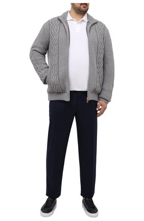 Мужской кашемировый кардиган KITON серого цвета по цене 597500 руб., арт. UMK0057/4XL-8XL | Фото 2 Мужской кашемировый кардиган KITON серого цвета, арт. UMK0057/4XL-8XL | Фото 2 (Рукава: Длинные; Материал внешний: Шерсть, Кашемир; Длина (для топов): Стандартные; Стили: Кэжуэл; Big sizes: Big Sizes; Мужское Кросс-КТ: Кардиган-одежда)