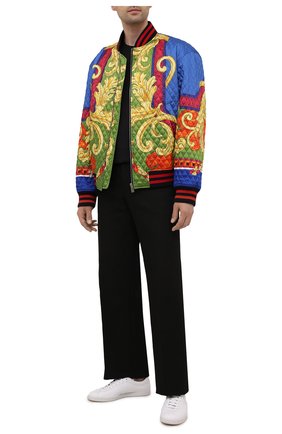 Мужской утепленный бомбер VERSACE разноцветного цвета по цене 172000 руб., арт. 1001029/1A00757 | Фото 2 Мужской утепленный бомбер VERSACE разноцветного цвета, арт. 1001029/1A00757 | Фото 2