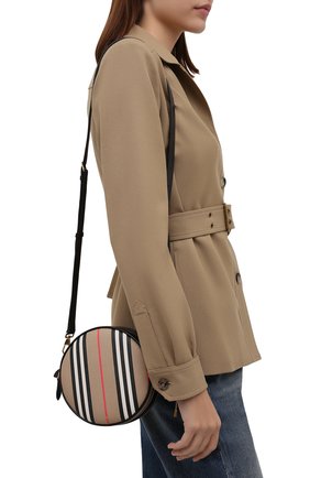 Женская сумка heritage stripe BURBERRY бежевого цвета по цене 90300 руб., арт. 8027293 | Фото 2 Женская сумка heritage stripe BURBERRY бежевого цвета, арт. 8027293 | Фото 2 (Ремень/цепочка: На ремешке; Размер: mini; Материал: Экокожа; Сумки-технические: Сумки через плечо)