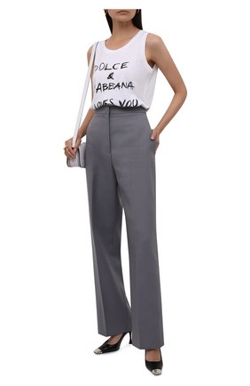 Женский хлопковая майка DOLCE & GABBANA белого цвета по цене 35700 руб., арт. F8K88T/G7XAV | Фото 2 Женский хлопковая майка DOLCE & GABBANA белого цвета, арт. F8K88T/G7XAV | Фото 2 (Материал внешний: Хлопок; Стили: Спорт-шик; Длина (для топов): Удлиненные)