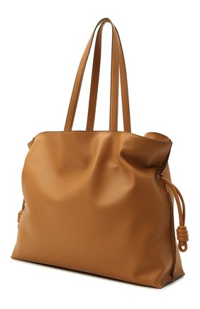 Женский сумка flamenco xl LOEWE светло-коричневого цвета по цене 2620000 тенге, арт. A411X12X02 | Фото 4 Женский сумка flamenco xl LOEWE светло-коричневого цвета, арт. A411X12X02 | Фото 4 (Сумки-технические: Сумки-шопперы; Материал: Натуральная кожа; Размер: large)