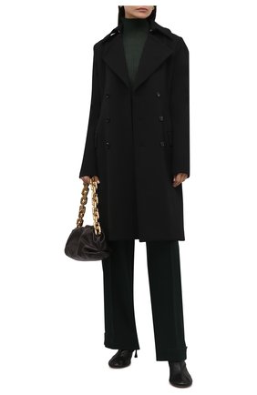 Женское шерстяное пальто BOTTEGA VENETA черного цвета по цене 235500 руб., арт. 666186/V0IV0 | Фото 2 Женское шерстяное пальто BOTTEGA VENETA черного цвета, арт. 666186/V0IV0 | Фото 2 (Длина (верхняя одежда): До колена; Материал внешний: Шерсть; Материал утеплителя: Шерсть; Рукава: Длинные; Стили: Гламурный; 1-2-бортные: Двубортные)