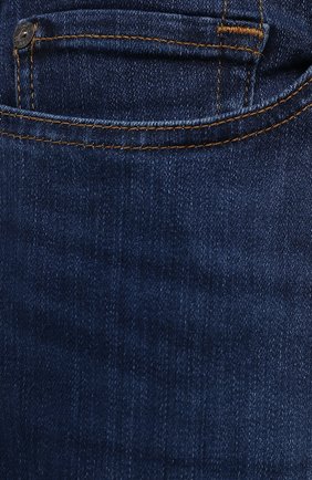 Мужские джинсы 7 FOR ALL MANKIND синего цвета, арт. JSD4U580TU | Фото 5 (Силуэт М (брюки): Узкие; Кросс-КТ: Деним; Длина (брюки, джинсы): Стандартные; Стили: Гранж; Материал внешний: Хлопок, Деним; Детали: Потертости)