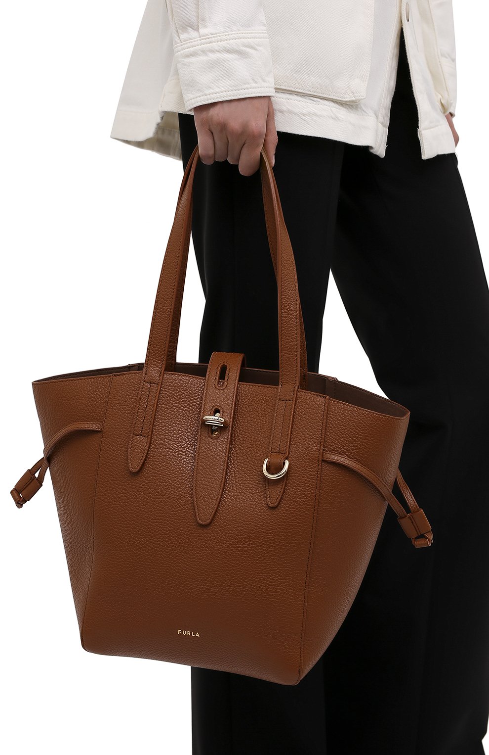 Женский сумка-тоут net medium FURLA коричневого цвета, арт. BZT0FUA/HSF000 | Фото 2 (Сумки-технические: Сумки-шопперы; Размер: medium; Материал: Натуральная кожа)