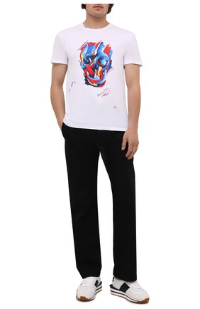 Мужская хлопковая футболка ALEXANDER MCQUEEN белого цвета по цене 18650 руб., арт. 666612/QRZ91 | Фото 2 Мужская хлопковая футболка ALEXANDER MCQUEEN белого цвета, арт. 666612/QRZ91 | Фото 2