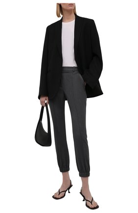 Женские шерстяные брюки ALEXANDER MCQUEEN серого цвета по цене 61950 руб., арт. 663861/QJACH | Фото 2 Женские шерстяные брюки ALEXANDER MCQUEEN серого цвета, арт. 663861/QJACH | Фото 2 (Материал внешний: Шерсть; Длина (брюки, джинсы): Стандартные; Стили: Кэжуэл; Женское Кросс-КТ: Брюки-одежда; Силуэт Ж (брюки и джинсы): Джоггеры)