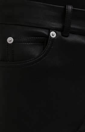 Женские кожаные брюки ALEXANDER MCQUEEN черного цвета, арт. 668455/Q5AGR | Фото 5 (Длина (брюки, джинсы): Стандартные; Женское Кросс-КТ: Брюки-одежда, Кожаные брюки; Силуэт Ж (брюки и джинсы): Прямые; Стили: Гранж; Материал внешний: Натуральная кожа; Материал подклада: Хлопок)