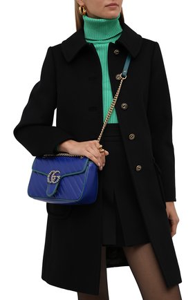 Женская сумка gg marmont 2.0 GUCCI синего цвета по цене 188100 руб., арт. 443497/1X5EG | Фото 2 Женская сумка gg marmont 2.0 GUCCI синего цвета, арт. 443497/1X5EG | Фото 2 (Материал: Натуральная кожа; Сумки-технические: Сумки через плечо; Ремень/цепочка: С цепочкой, На ремешке; Размер: small)