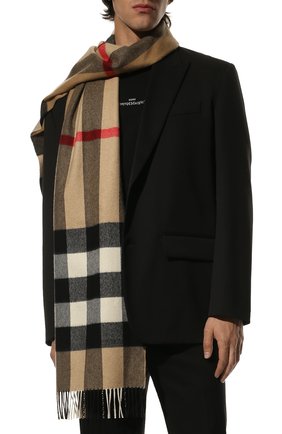 Мужской кашемировый шарф BURBERRY бежевого цвета по цене 43500 руб., арт. 8018175 | Фото 2 Мужской кашемировый шарф BURBERRY бежевого цвета, арт. 8018175 | Фото 2