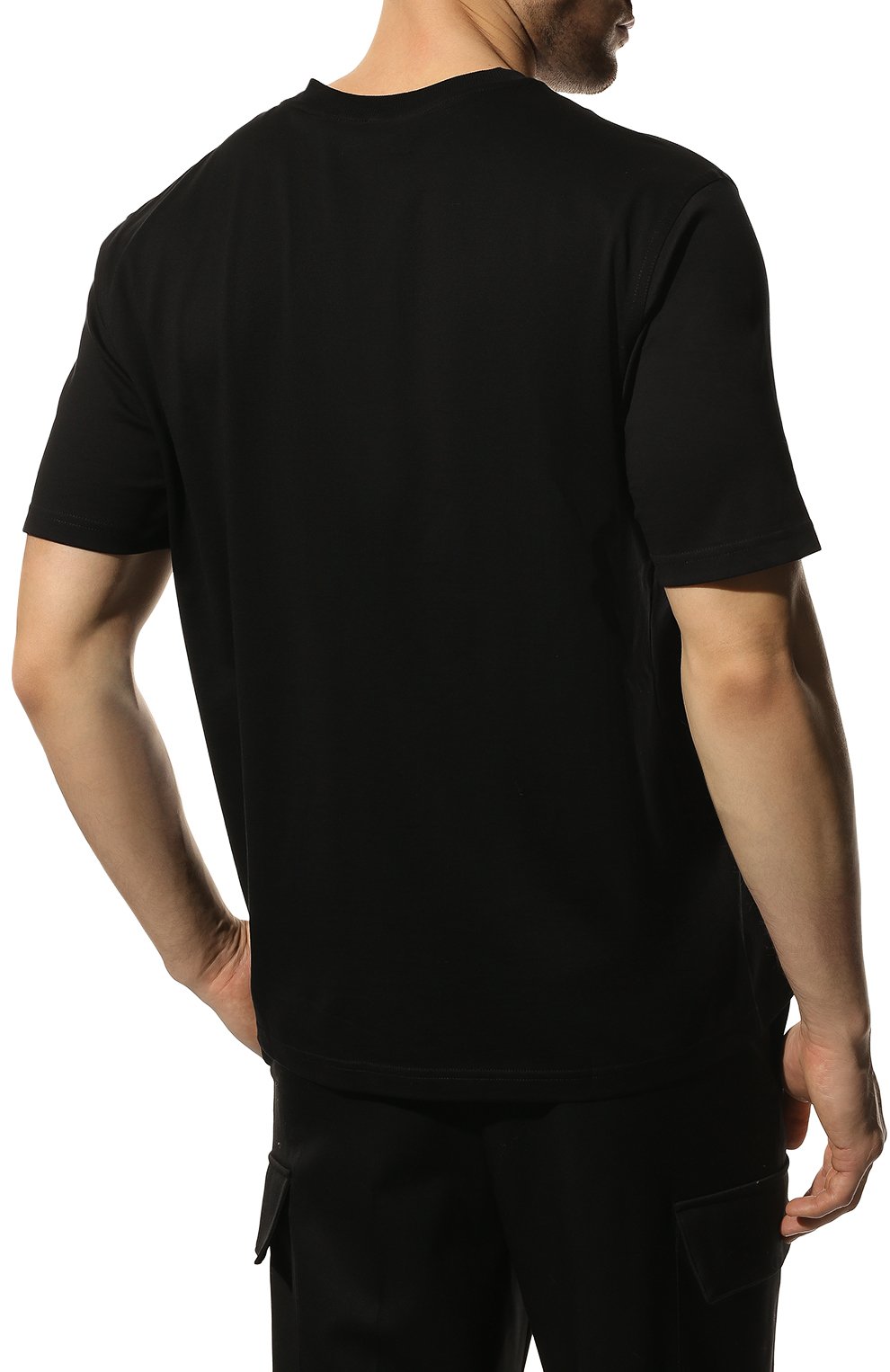 Мужская хлопковая футболка BURBERRY черного цвета, арт. 8041698 | Фото 4 (Принт: Без принта; Рукава: Короткие; Длина (для топов): Стандартные; Материал внешний: Хлопок; Стили: Кэжуэл)