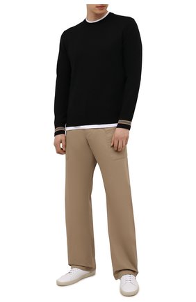 Мужской шерстяной джемпер BURBERRY черного цвета по цене 58400 руб., арт. 8033201 | Фото 2 Мужской шерстяной джемпер BURBERRY черного цвета, арт. 8033201 | Фото 2 (Длина (для топов): Стандартные; Материал внешний: Шерсть; Принт: Без принта; Вырез: Круглый; Рукава: Длинные; Стили: Кэжуэл; Мужское Кросс-КТ: Джемперы)