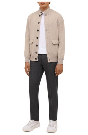 Мужские шерстяные брюки BRUNELLO CUCINELLI серого цвета, арт. ML476B1770 | Фото 2 (Материал внешний: Шерсть; Длина (брюки, джинсы): Стандартные; Случай: Повседневный; Стили: Кэжуэл)