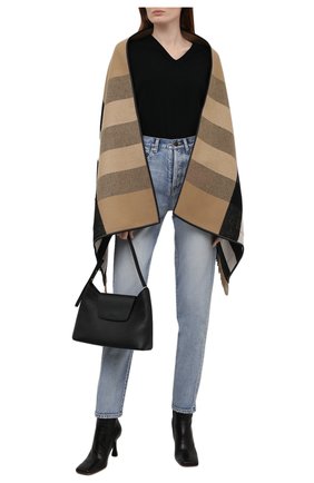 Женская шаль из шерсти и кашемира BURBERRY бежевого цвета по цене 100000 руб., арт. 8021949 | Фото 2 Женская шаль из шерсти и кашемира BURBERRY бежевого цвета, арт. 8021949 | Фото 2