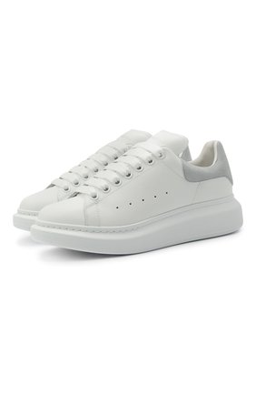 Женские кожаные кеды ALEXANDER MCQUEEN светло-серого цвета по цене 38300 руб., арт. 553770/WHGP7 | Фото 1 Женские кожаные кеды ALEXANDER MCQUEEN светло-серого цвета, арт. 553770/WHGP7 | Фото 1 (Материал внутренний: Натуральная кожа; Подошва: Платформа)