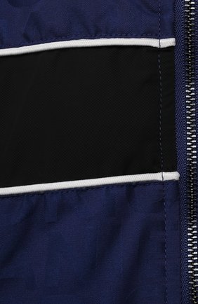 Детского куртка EMPORIO ARMANI синего цвета по цене 18150 руб., арт. 6KHBP9/1NWEZ/9M | Фото 3 Детского куртка EMPORIO ARMANI синего цвета, арт. 6KHBP9/1NWEZ/9M | Фото 3 (Рукава: Длинные; Материал внешний: Синтетический материал; Кросс-КТ НВ: Куртки; Материал подклада: Хлопок; Ростовка одежда: 6 мес | 68 см)