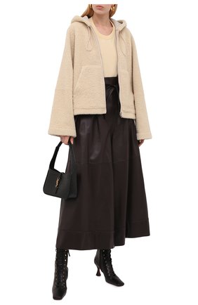 Женская меховая куртка LOEWE кремвого цвета, арт. S359330XBQ | Фото 2 (Материал внешний: Натуральный мех; Длина (верхняя одежда): Короткие; Рукава: Длинные; Стили: Спорт-шик; Кросс-КТ: Куртка; Женское Кросс-КТ: Мех)