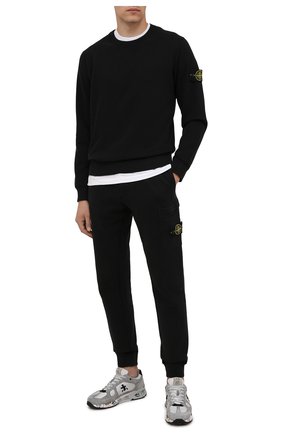 Мужской хлопковый свитшот STONE ISLAND черного цвета по цене 19500 руб., арт. 751563020 | Фото 2 Мужской хлопковый свитшот STONE ISLAND черного цвета, арт. 751563020 | Фото 2
