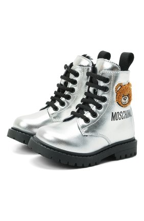 Детские кожаные ботинки MOSCHINO серебряного цвета по цене 22050 руб., арт. 68795/LAMINAT0/18-27 | Фото 1 Детские кожаные ботинки MOSCHINO серебряного цвета, арт. 68795/LAMINAT0/18-27 | Фото 1 (Материал утеплителя: Натуральный мех; Материал внешний: Кожа)