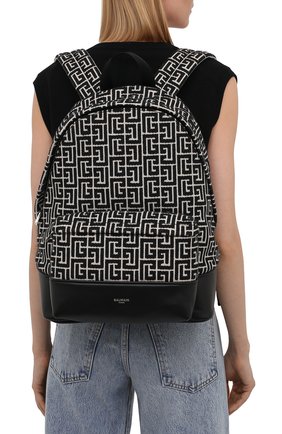 Женский рюкзак 1945 BALMAIN черно-белого цвета по цене 103500 руб., арт. WM1GE150/TJMY | Фото 2 Женский рюкзак 1945 BALMAIN черно-белого цвета, арт. WM1GE150/TJMY | Фото 2 (Материал: Текстиль; Стили: Кэжуэл; Размер: large)