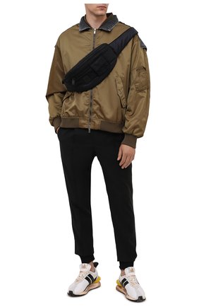 Мужская текстильная поясная сумка BALMAIN черного цвета по цене 62250 руб., арт. WM1AB154/TNJM | Фото 2 Мужская текстильная поясная сумка BALMAIN черного цвета, арт. WM1AB154/TNJM | Фото 2