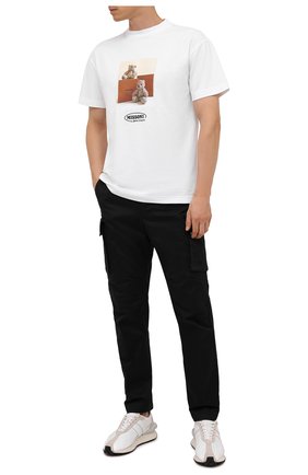 Мужская хлопковая футболка palm angels x missoni PALM ANGELS белого цвета по цене 23850 руб., арт. PMAA001F21JER0310110 | Фото 2 Мужская хлопковая футболка palm angels x missoni PALM ANGELS белого цвета, арт. PMAA001F21JER0310110 | Фото 2 (Рукава: Короткие; Длина (для топов): Стандартные; Материал внешний: Хлопок; Принт: С принтом; Стили: Гранж)