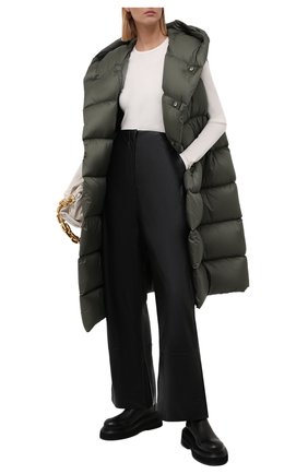 Женский пуховый жилет RICK OWENS зеленого цвета по цене 145000 руб., арт. RP02A7914/NZD3 | Фото 2 Женский пуховый жилет RICK OWENS зеленого цвета, арт. RP02A7914/NZD3 | Фото 2