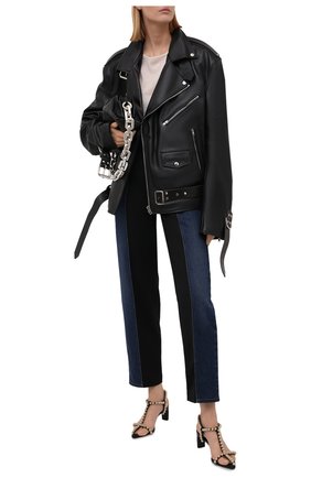 Женские джинсы ALEXANDER MCQUEEN темно-синего цвета по цене 75400 руб., арт. 663966/QMABD | Фото 2 Женские джинсы ALEXANDER MCQUEEN темно-синего цвета, арт. 663966/QMABD | Фото 2 (Материал внешний: Хлопок; Длина (брюки, джинсы): Стандартные; Кросс-КТ: Деним; Силуэт Ж (брюки и джинсы): Прямые; Стили: Гранж)