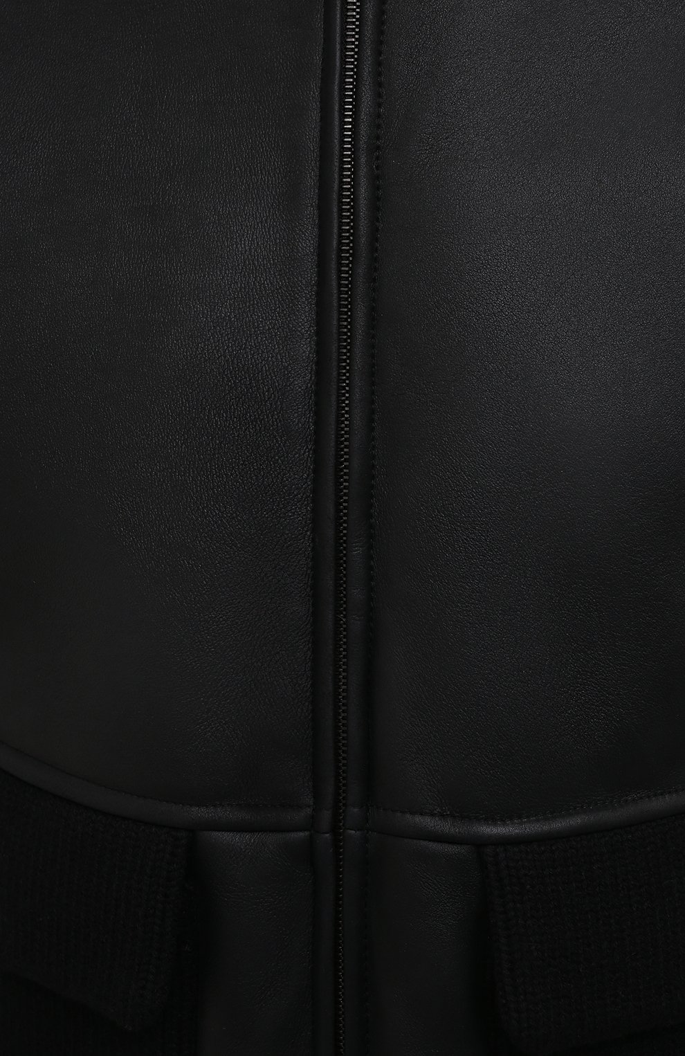 Мужская дубленка KITON черного цвета, арт. UW1009V0384A | Фото 5 (Рукава: Длинные; Материал внешний: Натуральный мех; Длина (верхняя одежда): Короткие; Стили: Кэжуэл)