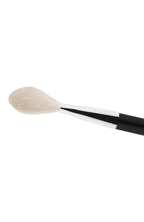 Кисть косметическая large flat powder brush №135s MAC бесцветного цвета, арт. S7HL-01 | Фото 2